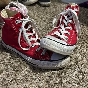 Woman’s Red Converse!